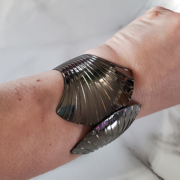 Shiny Cuff Bracelet 💥3 for $24💥 - Picture 10 of 16